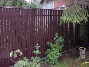 Забор из евроштакетника с бетонированием столбов 28 метров фото в Анапе