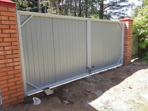 Распашные ворота с ручным управлением - пример 1 фото в Анапе