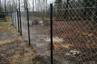Забор из сетки рабицы в натяг с протяжкой арматуры 40 метров фото стоимость под ключ