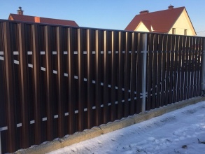 Забор из евроштакетника в шахматном порядке 10 соток фото в Анапе